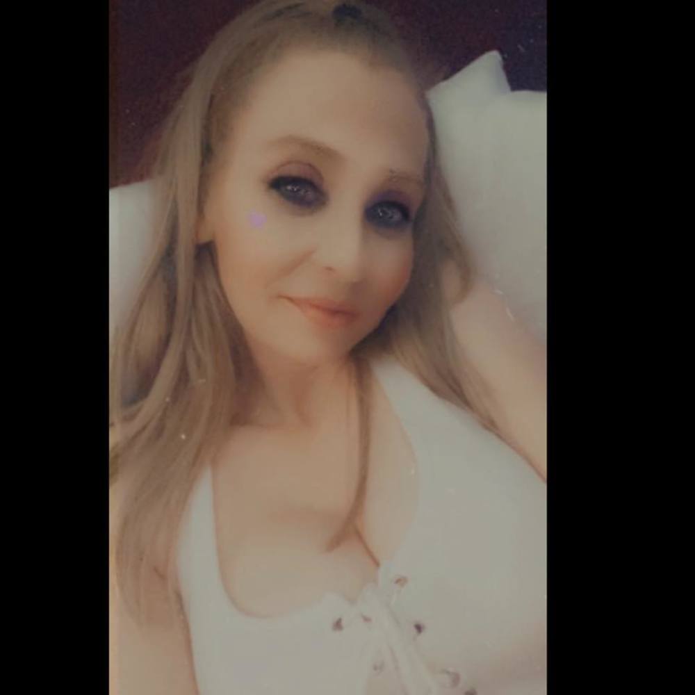 Meet your Posher, Pamela